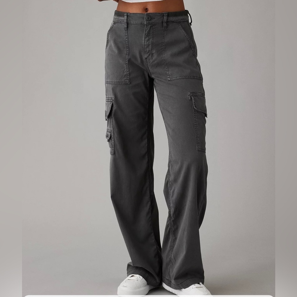 American Eagle Cargo Pants